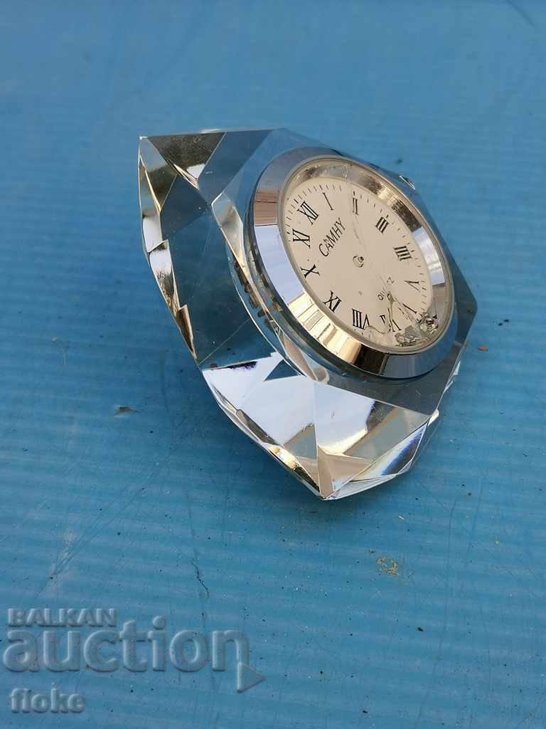 Delivery of Camhy Quartz desktop clock Delivery of Camhy Quartz desktop clock