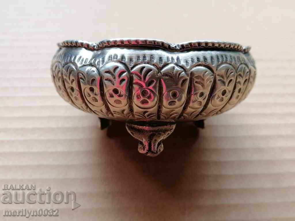 Silver sugar bowl/caviar dish 800/1000, late 19th century with price 195.00 BGN | € 99.70 Silver sugar bowl/caviar dish 800/1000, late 19th century with price 195.00 BGN | € 99.70