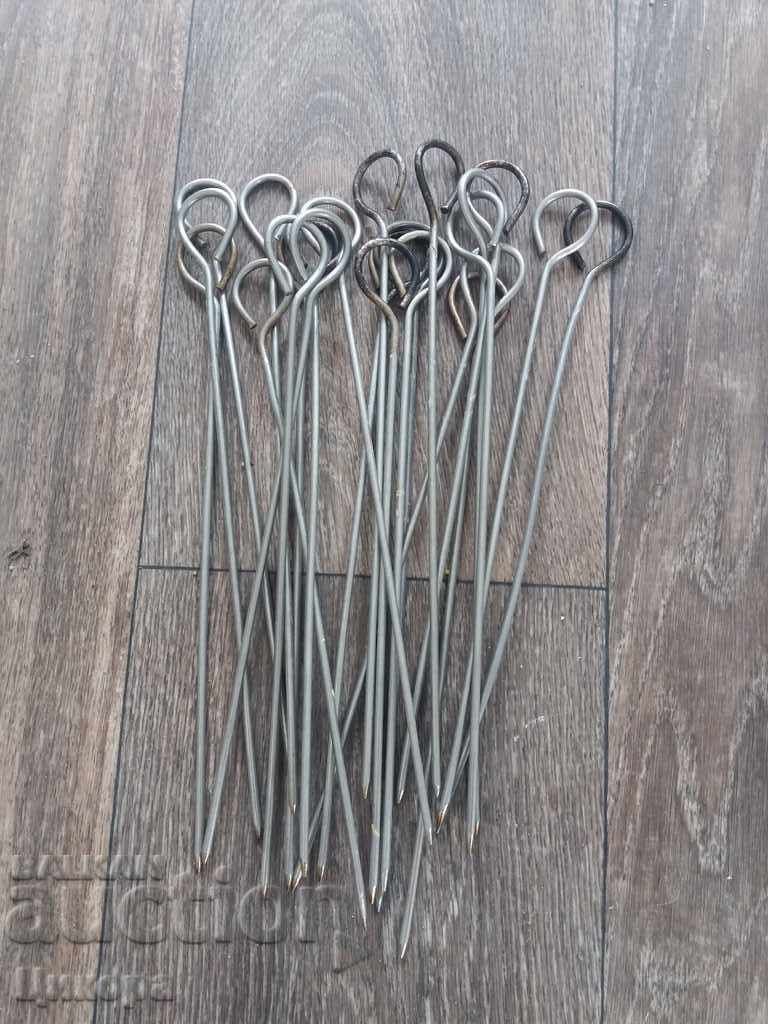 BARBECUE GRILL SHISHES - 5 BARBECUE GRILL SHISHES - 5