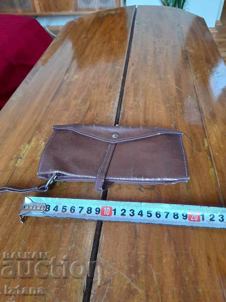 Delivery of Old LZ document bag Delivery of Old LZ document bag