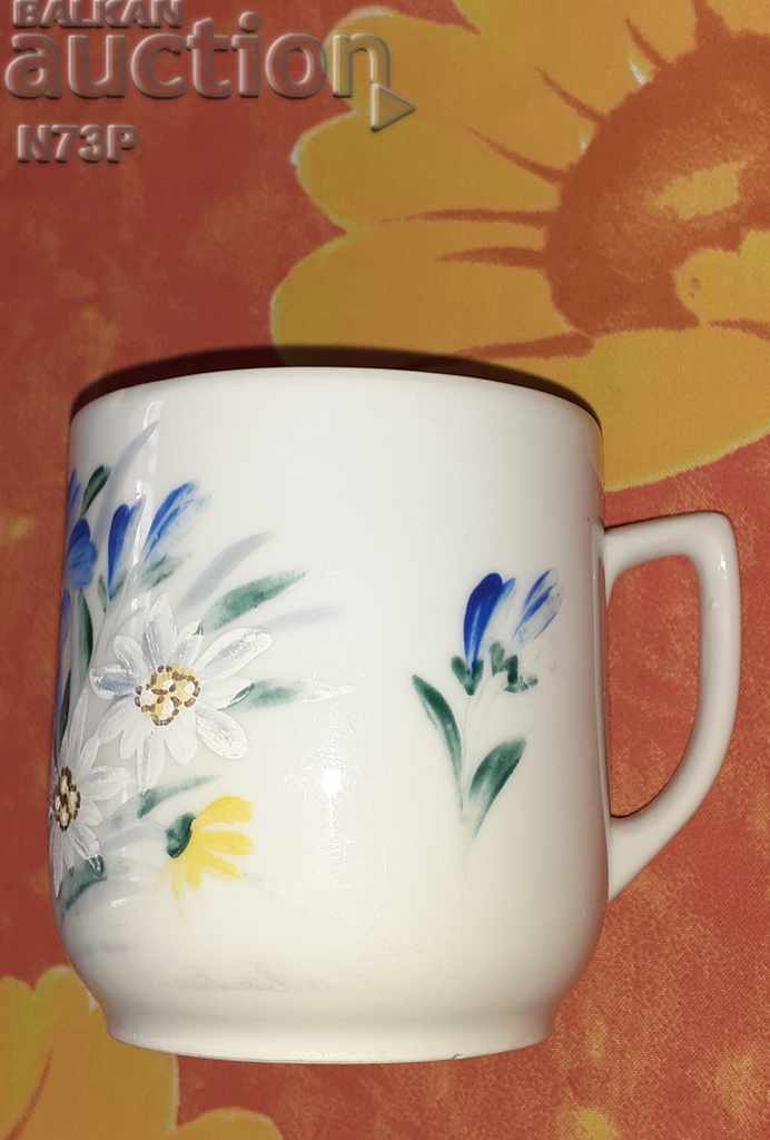 OLD PORCELAIN GLASS. HAND-PAINTED. with price 7.00 BGN | € 3.58 OLD PORCELAIN GLASS. HAND-PAINTED. with price 7.00 BGN | € 3.58
