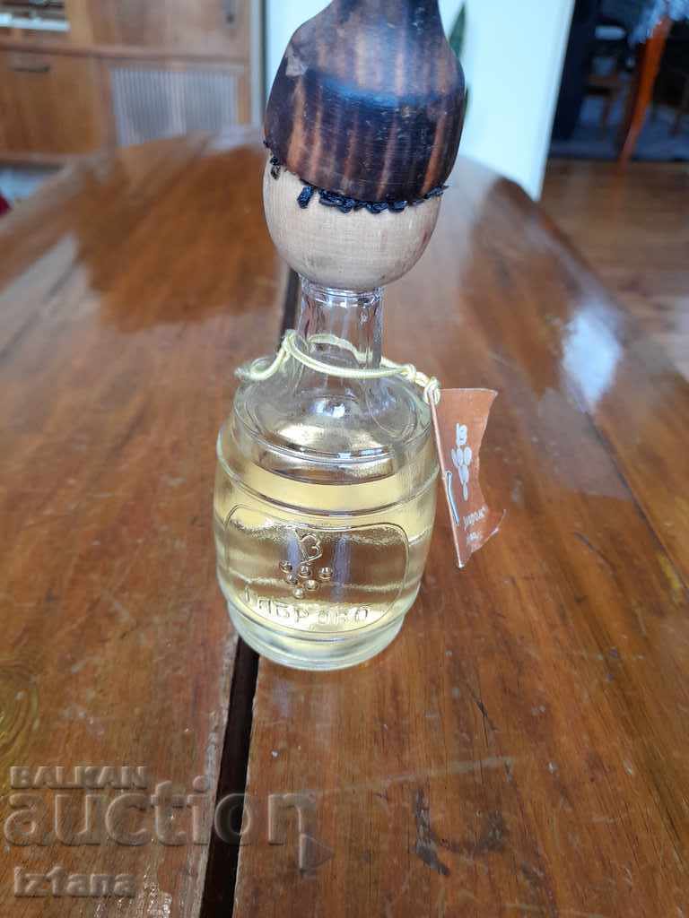 Delivery of Old bottle of plum Delivery of Old bottle of plum