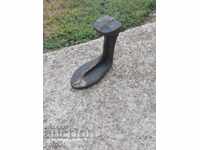 ΑΓΚΥΡΑ - ΠΑΠΟΥΤΣΙ