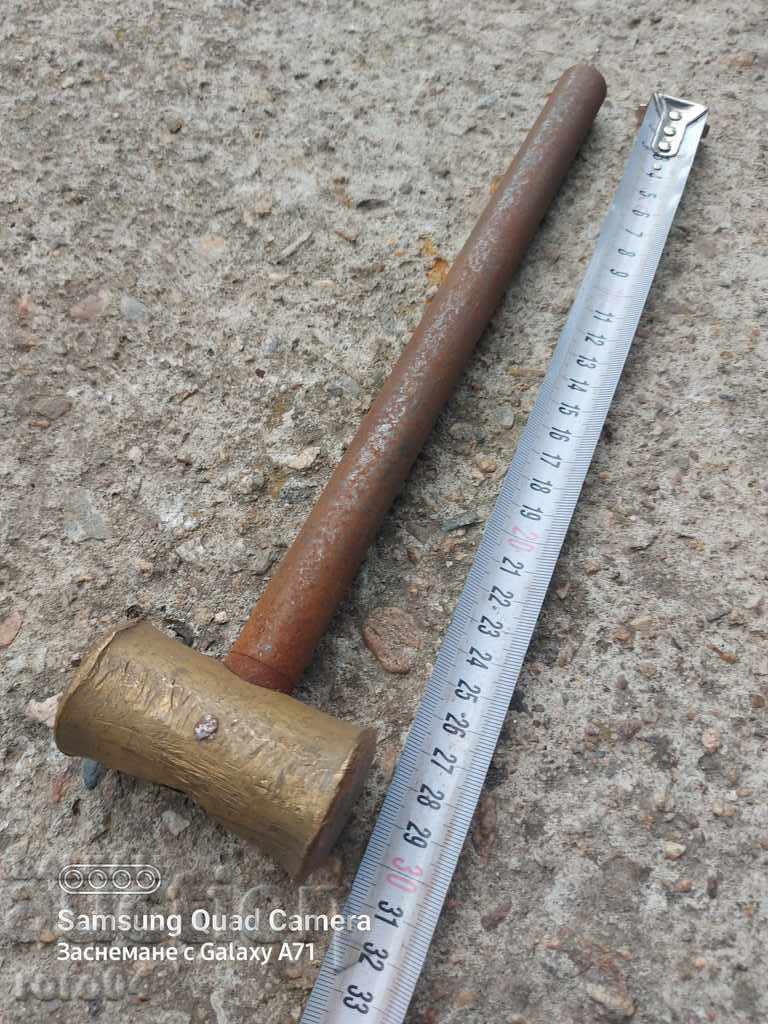 HAMMER - BRONZE HEAD - METAL HANDLE with price € 19.99 | 39.10 BGN