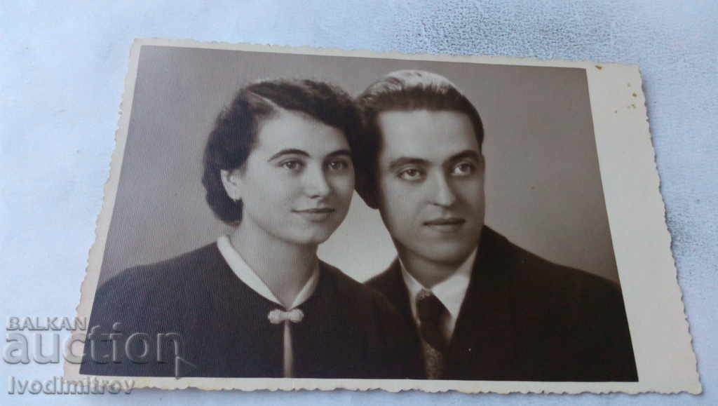 Снимка Русе Споменъ от годежа ми 1938
