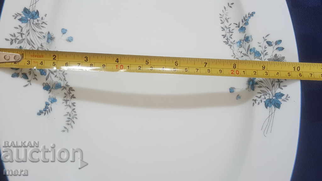 Delivery of Ancient porcelain German large plateau Delivery of Ancient porcelain German large plateau