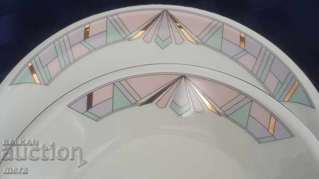 Set de mese din porțelan-Diamond-Razgrad cu preț 110.00 BGN | € 56.24 Set de mese din porțelan-Diamond-Razgrad cu preț 110.00 BGN | € 56.24