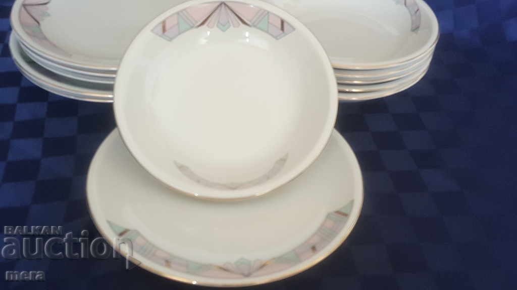 Licitație Set de mese din porțelan-Diamond-Razgrad Licitație Set de mese din porțelan-Diamond-Razgrad