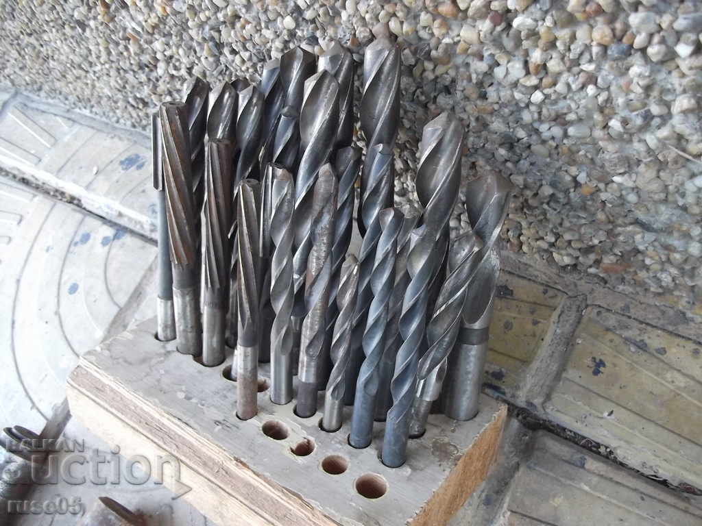 Lot of lathe and drill tools - 5 Lot of lathe and drill tools - 5