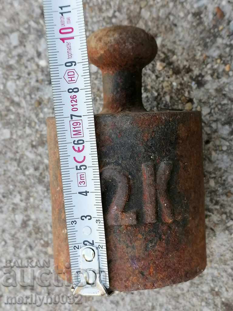 Old weighing scale, exaggeration, kilogram control weight - 6 Old weighing scale, exaggeration, kilogram control weight - 6
