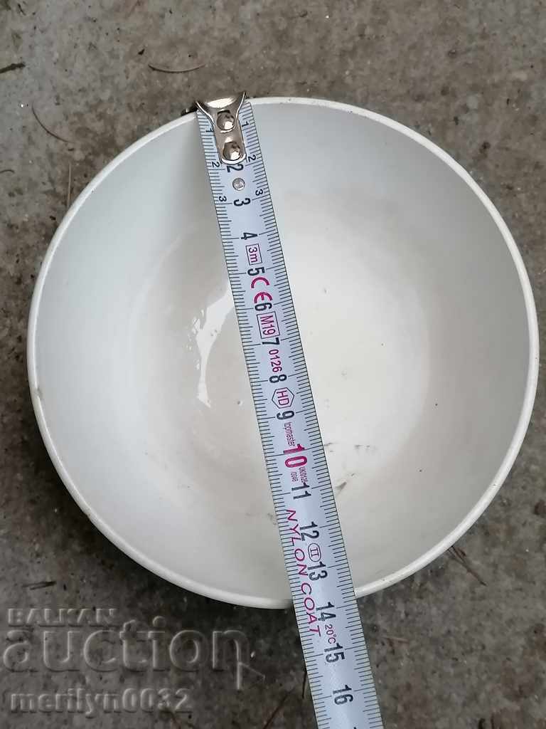 Bol de porțelan englezesc cu preț 47.00 BGN | € 24.03 Bol de porțelan englezesc cu preț 47.00 BGN | € 24.03