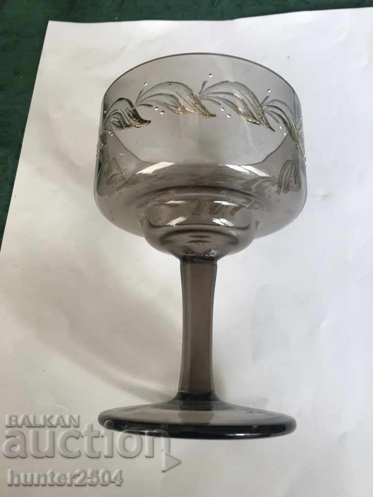 Sticla colorata cupa, decor auriu BG cu preț 24.95 BGN | € 12.76