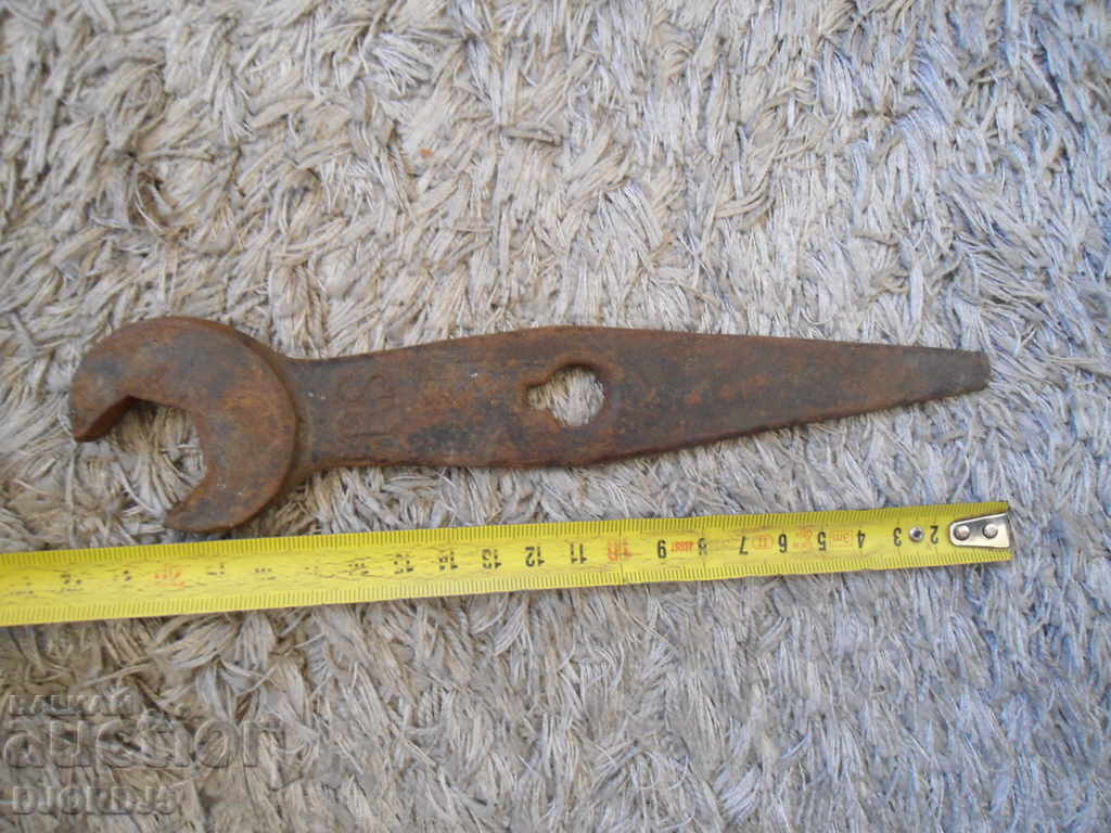 Auction Old key Auction Old key