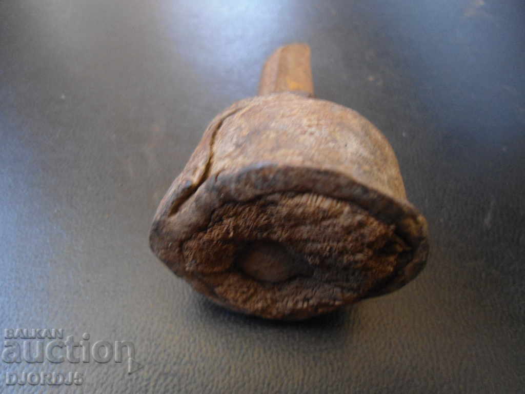 Μια παλιά σμίλη με τιμή 4.00 BGN | € 2.05 Μια παλιά σμίλη με τιμή 4.00 BGN | € 2.05