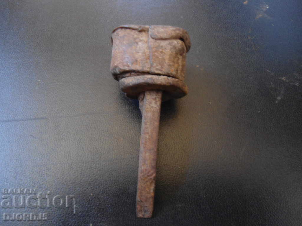 Παράδοση Μια παλιά σμίλη Παράδοση Μια παλιά σμίλη