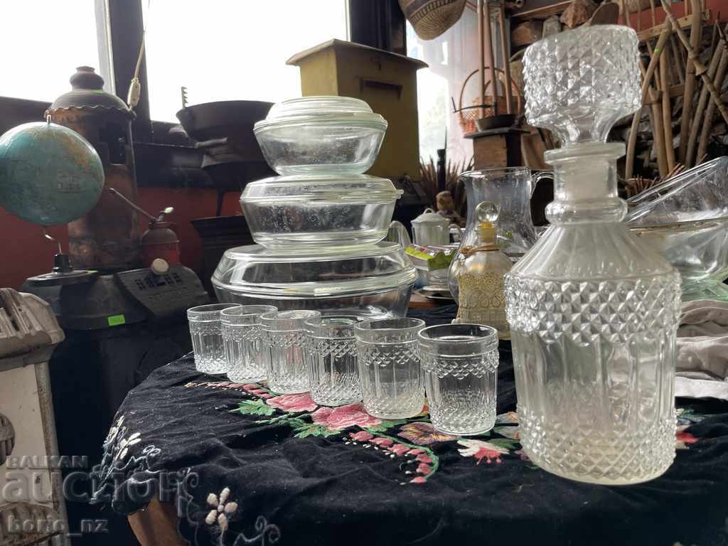 10703. OLD SERVICE GARAPHA AND GLASSES SOLID GLASS with price 25.00 BGN | € 12.78 10703. OLD SERVICE GARAPHA AND GLASSES SOLID GLASS with price 25.00 BGN | € 12.78