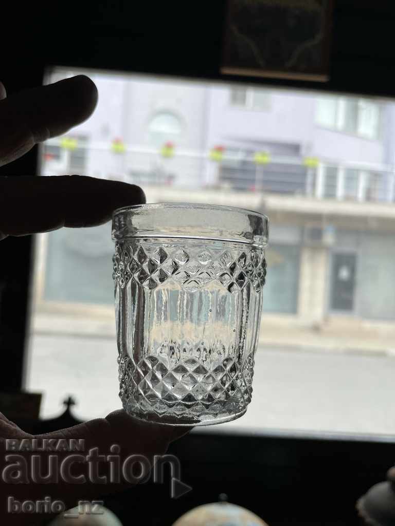 Delivery of 10703. OLD SERVICE GARAPHA AND GLASSES SOLID GLASS Delivery of 10703. OLD SERVICE GARAPHA AND GLASSES SOLID GLASS