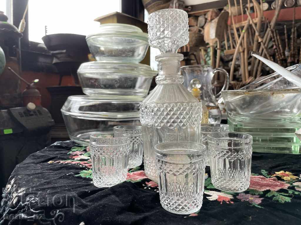 10703. OLD SERVICE GARAPHA AND GLASSES SOLID GLASS - 7 10703. OLD SERVICE GARAPHA AND GLASSES SOLID GLASS - 7