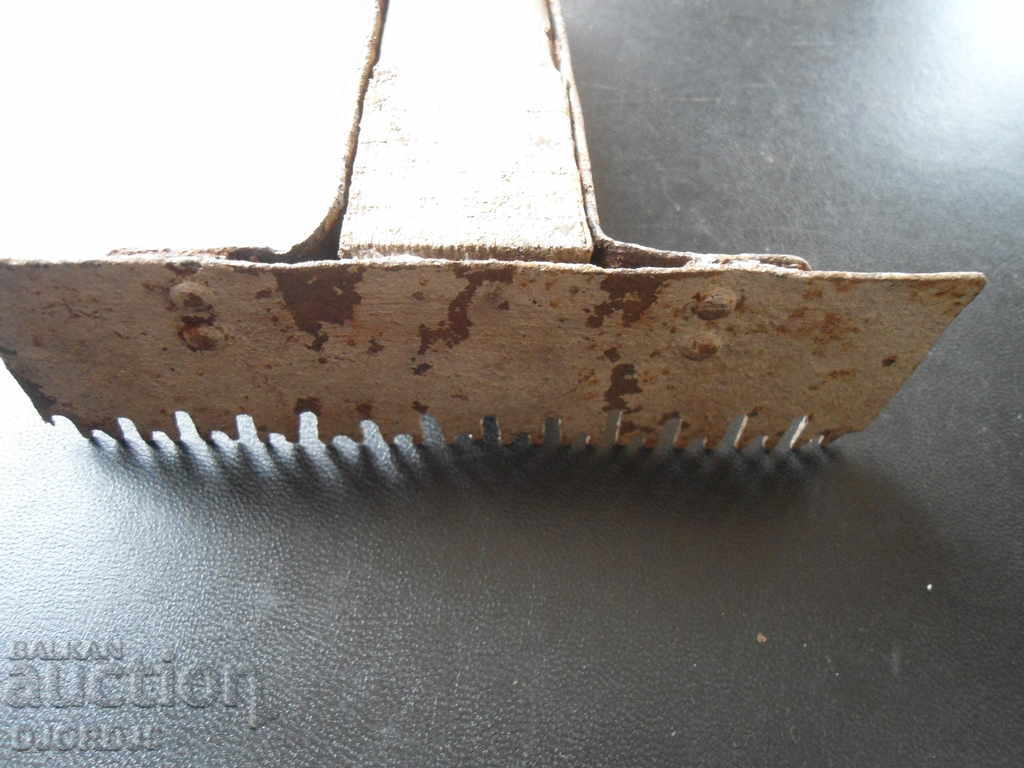 Παλιό εργαλείο - 5 Παλιό εργαλείο - 5