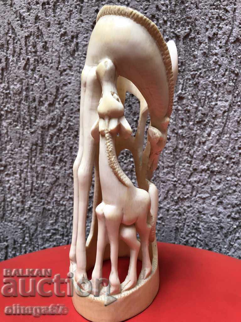 Παράδοση Σύνθεση από ελεφαντόδοντο