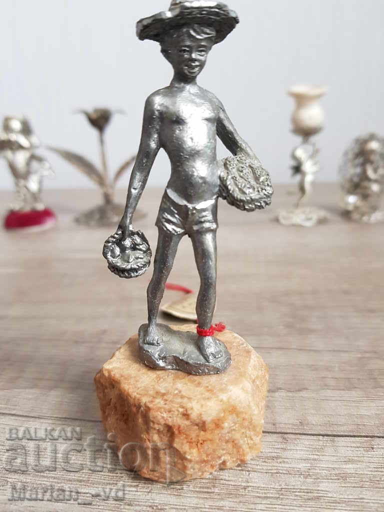 Παράδοση Παλιά αναμνηστικά ειδώλια Παράδοση Παλιά αναμνηστικά ειδώλια