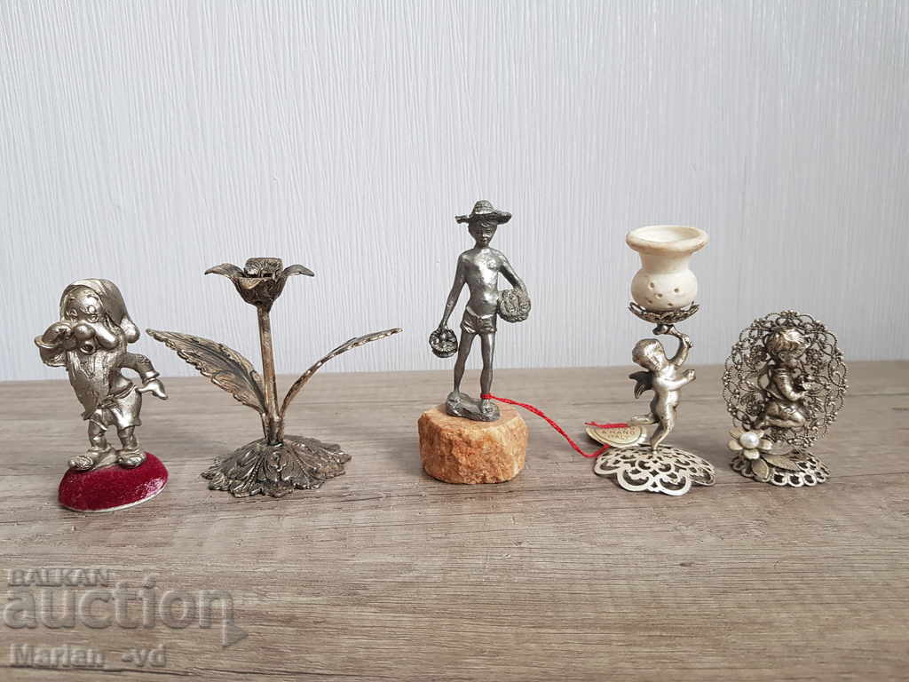Old souvenir figurines