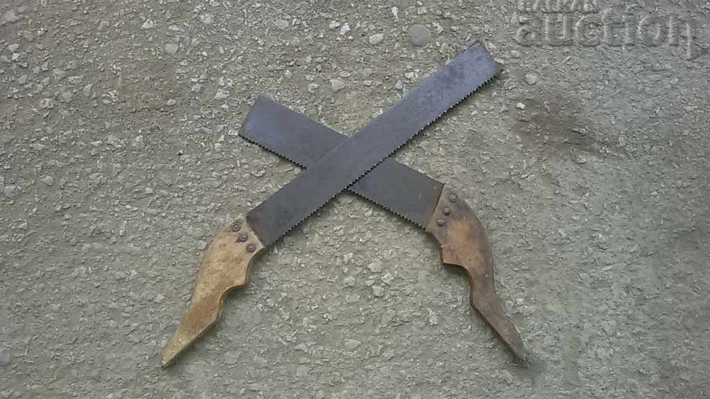 Delivery of ancient primitive carpentry saw lot Delivery of ancient primitive carpentry saw lot