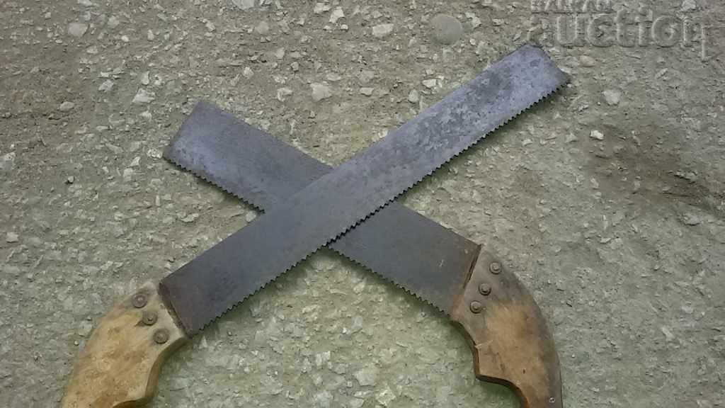 ancient primitive carpentry saw lot - 5 ancient primitive carpentry saw lot - 5