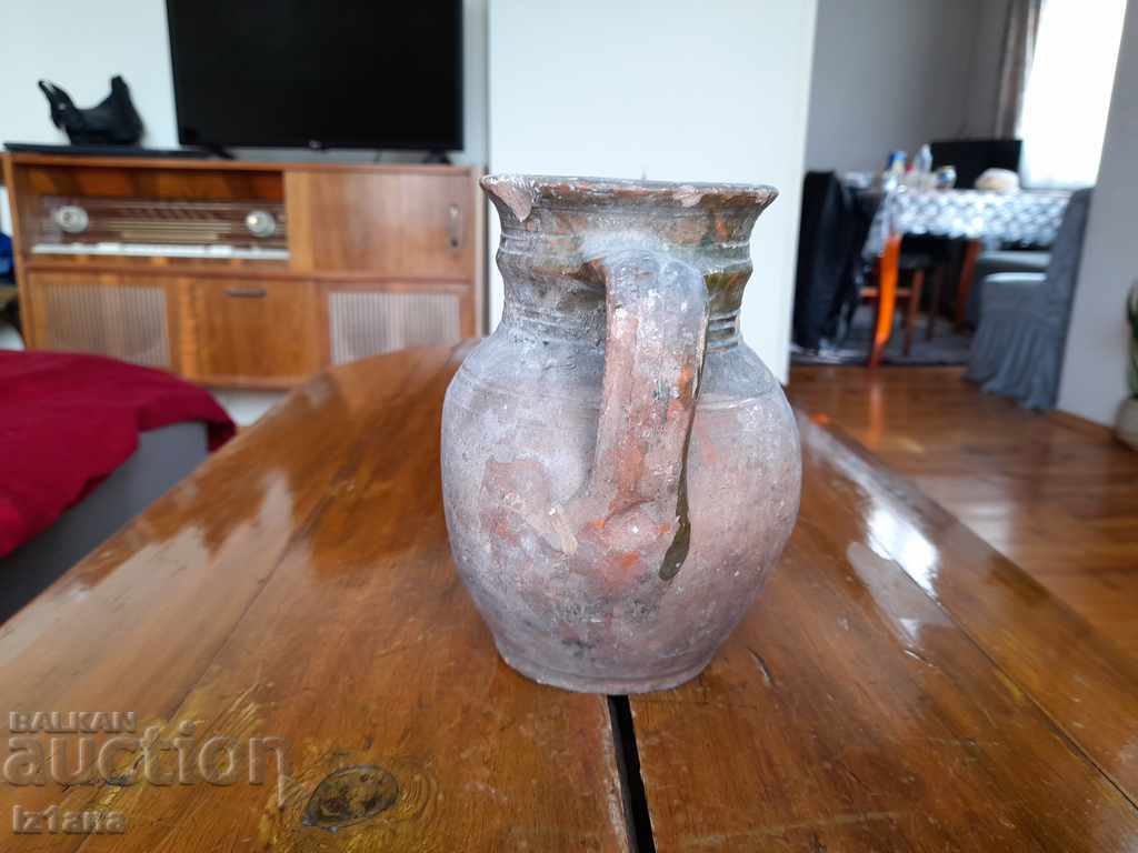 vas ceramic de colecție cu preț 15.00 BGN | € 7.67 vas ceramic de colecție cu preț 15.00 BGN | € 7.67