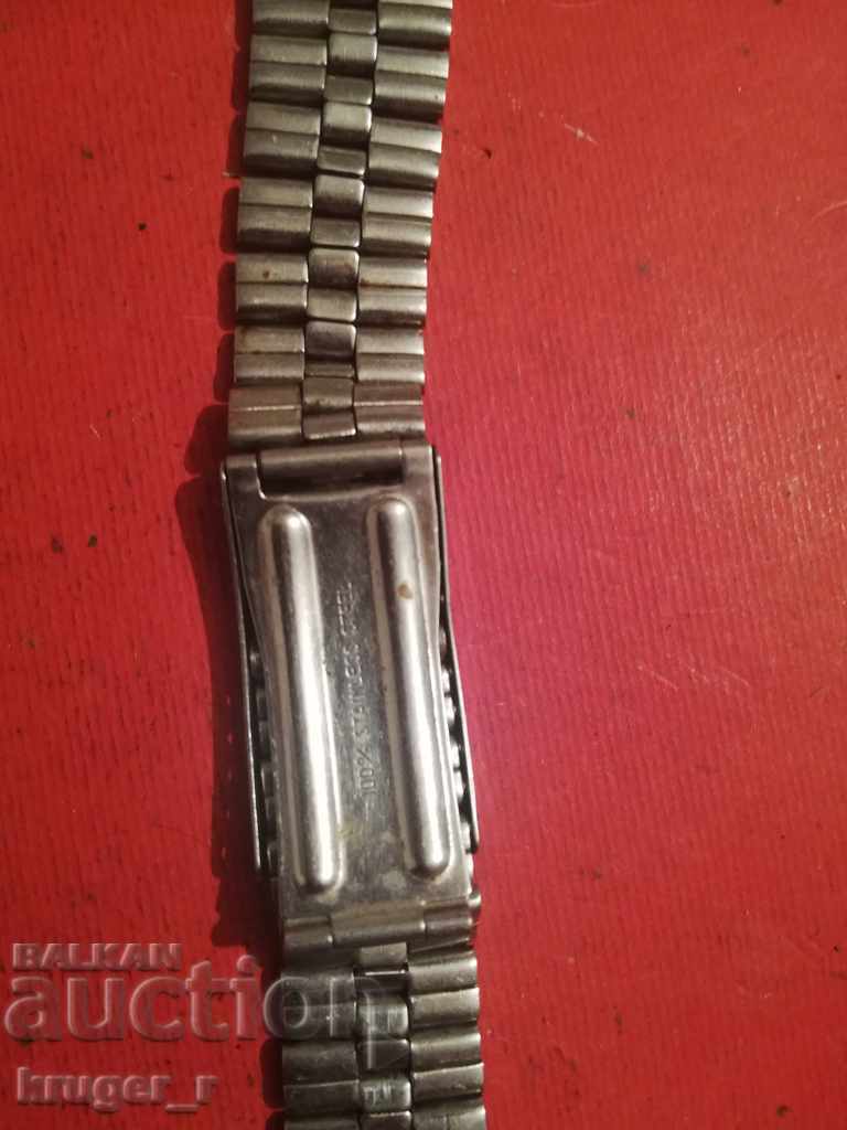 Auction Metal chain Auction Metal chain