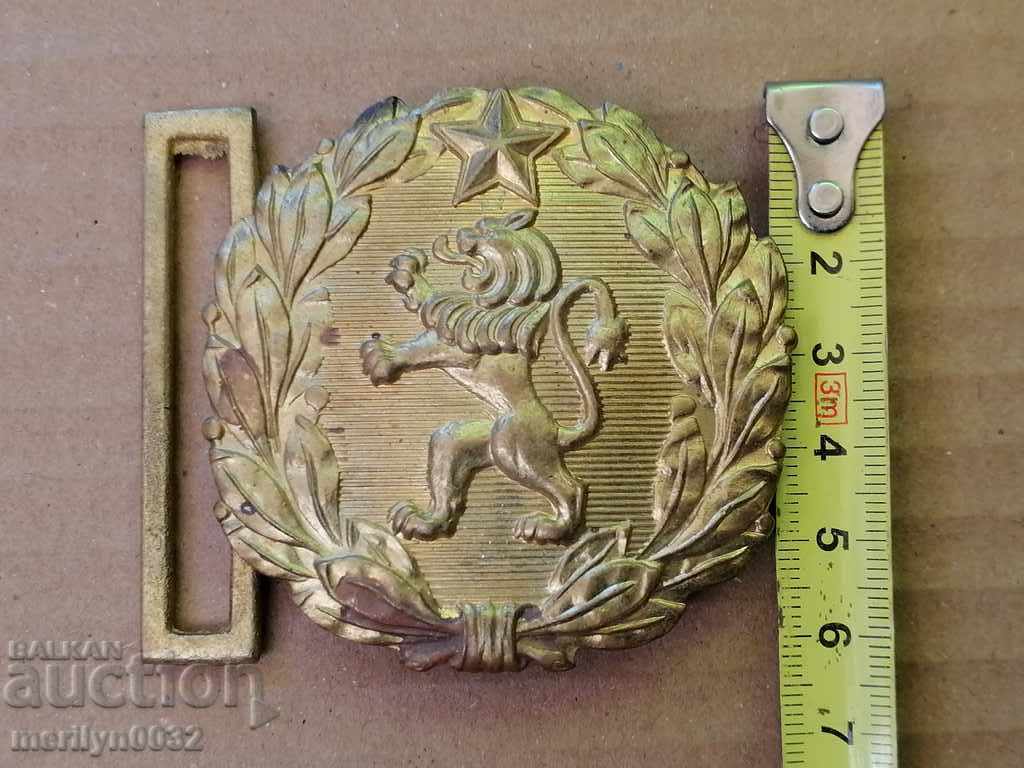 Delivery of Officer's bronze belt buckle, buckle blazon Delivery of Officer's bronze belt buckle, buckle blazon