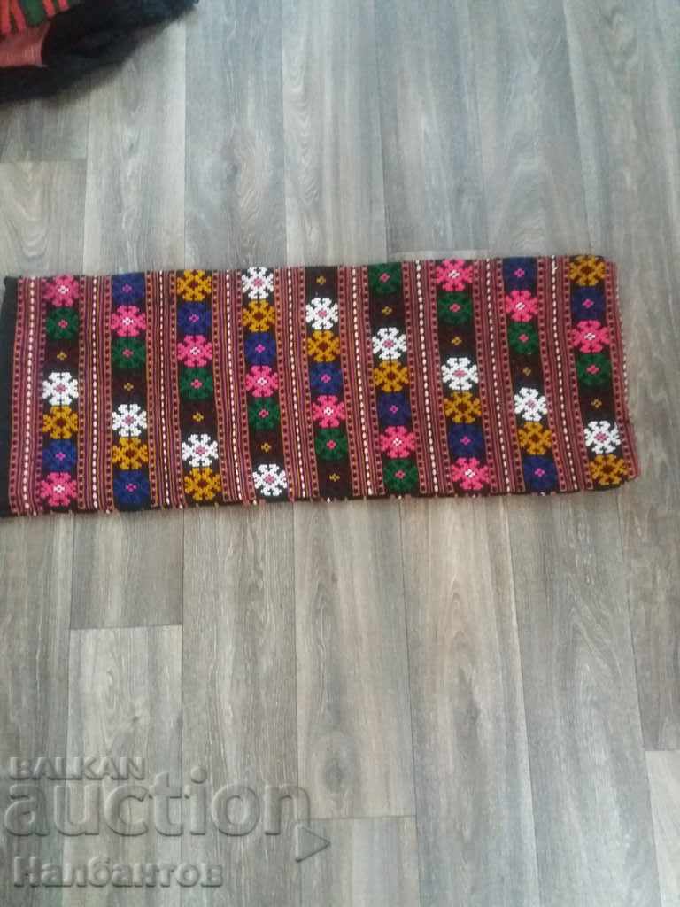 Auction OLD CASE CUSHION COVER Auction OLD CASE CUSHION COVER