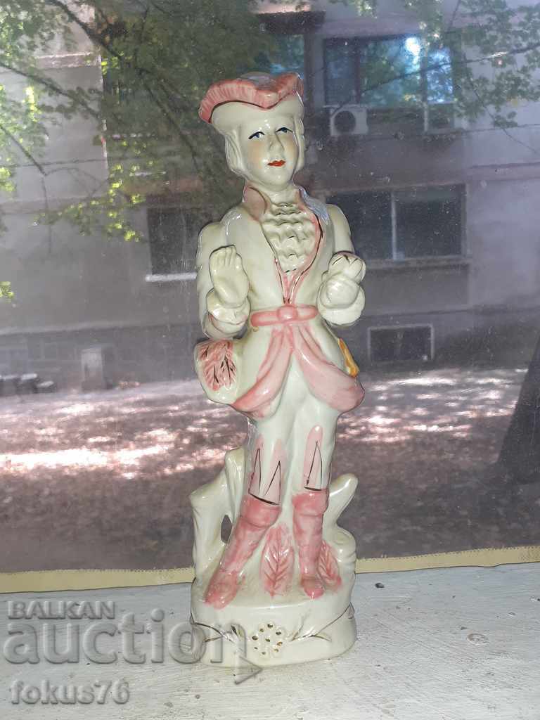 Доставка на Стара порцеланова статуетка порцелан Доставка на Стара порцеланова статуетка порцелан