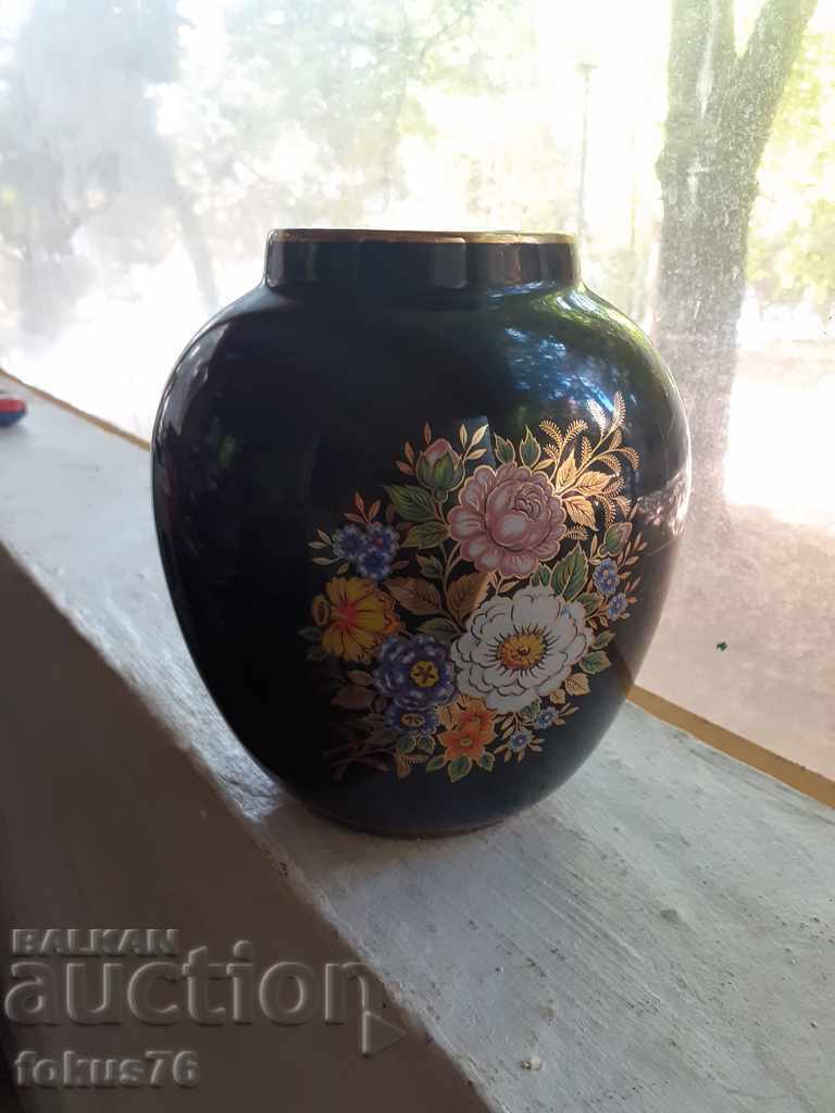 Auction Old porcelain vase Special Hand Made in Greece porcelain Auction Old porcelain vase Special Hand Made in Greece porcelain