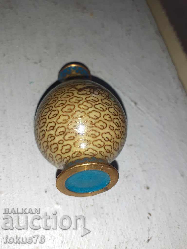 Auction  Old cute little cloisonne vase