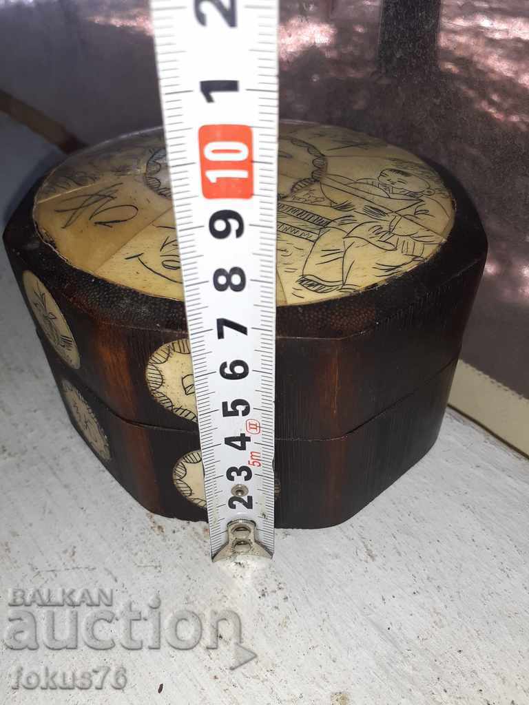Old antique box made of wood and ivory - 6 Old antique box made of wood and ivory - 6