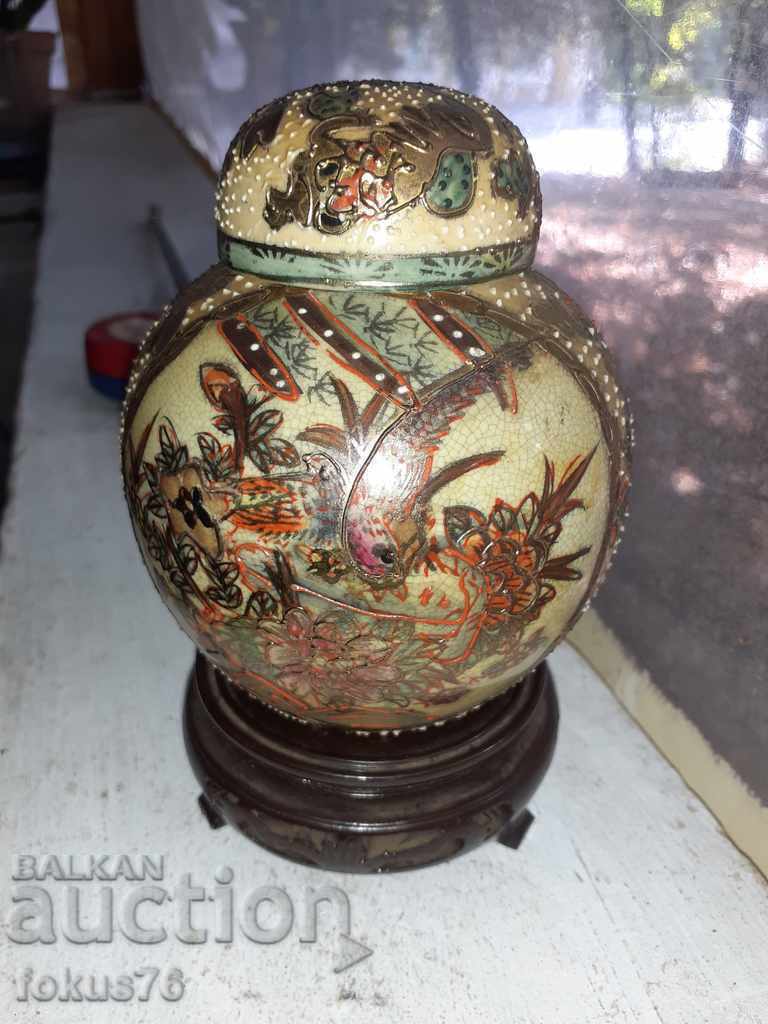 Уникална стара ваза Сатцума satsuma  порцелан буркан