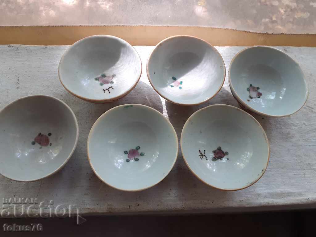 Πολύ παλιά φλυτζάνια σάκε από πορσελάνη ζωγραφισμένα στο χέρι με τιμή 390.00 BGN | € 199.40 Πολύ παλιά φλυτζάνια σάκε από πορσελάνη ζωγραφισμένα στο χέρι με τιμή 390.00 BGN | € 199.40