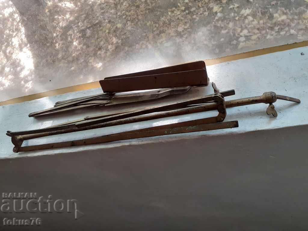 Old metal stand for music or books - 5