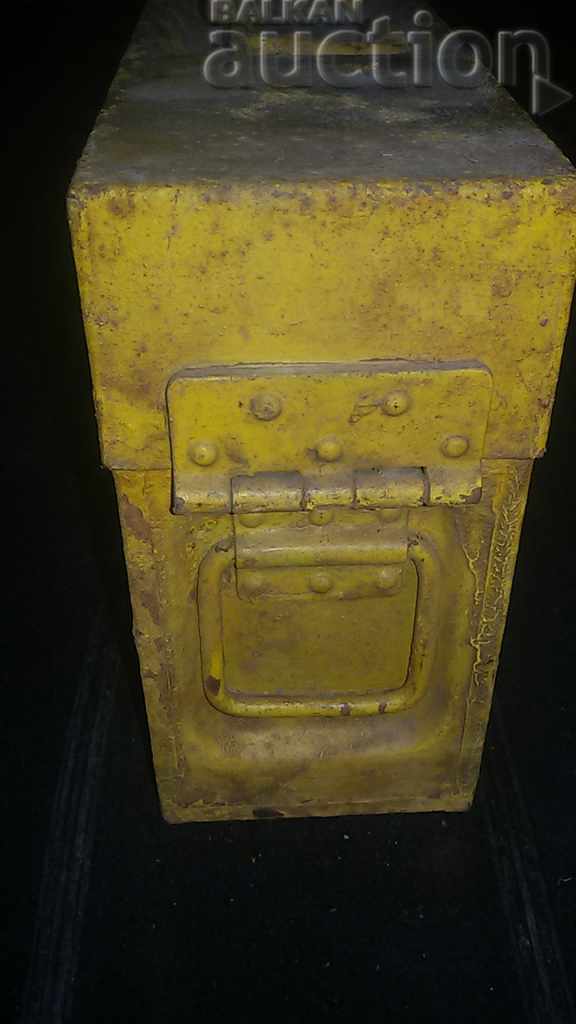 Auction Cartridge case MG 34 42 Wehrmacht WWII ammunition box Auction Cartridge case MG 34 42 Wehrmacht WWII ammunition box