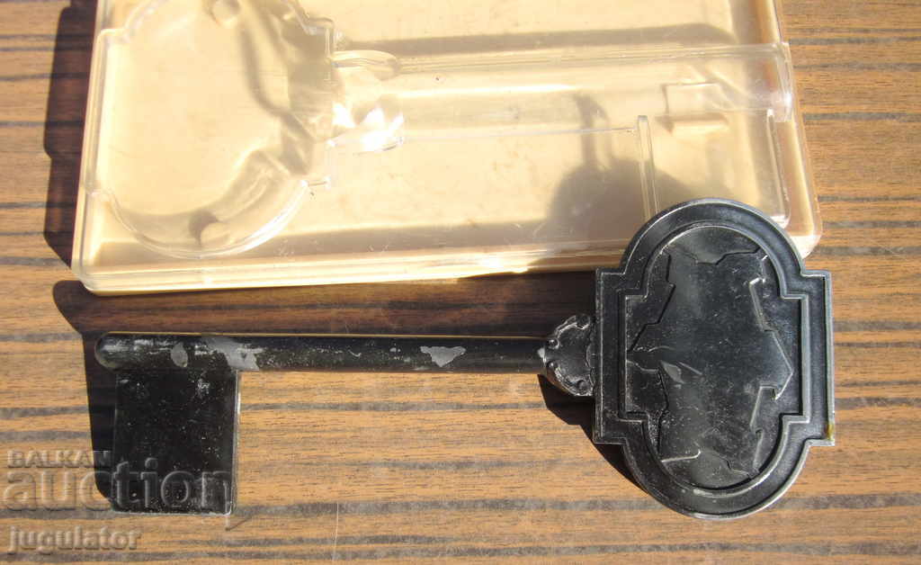 Auction  old Russian large metal key with box