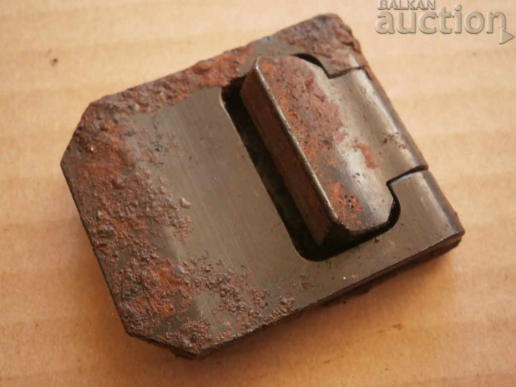 Auction MG34 Wehrmacht WW2 bipod bolt and band cap Auction MG34 Wehrmacht WW2 bipod bolt and band cap