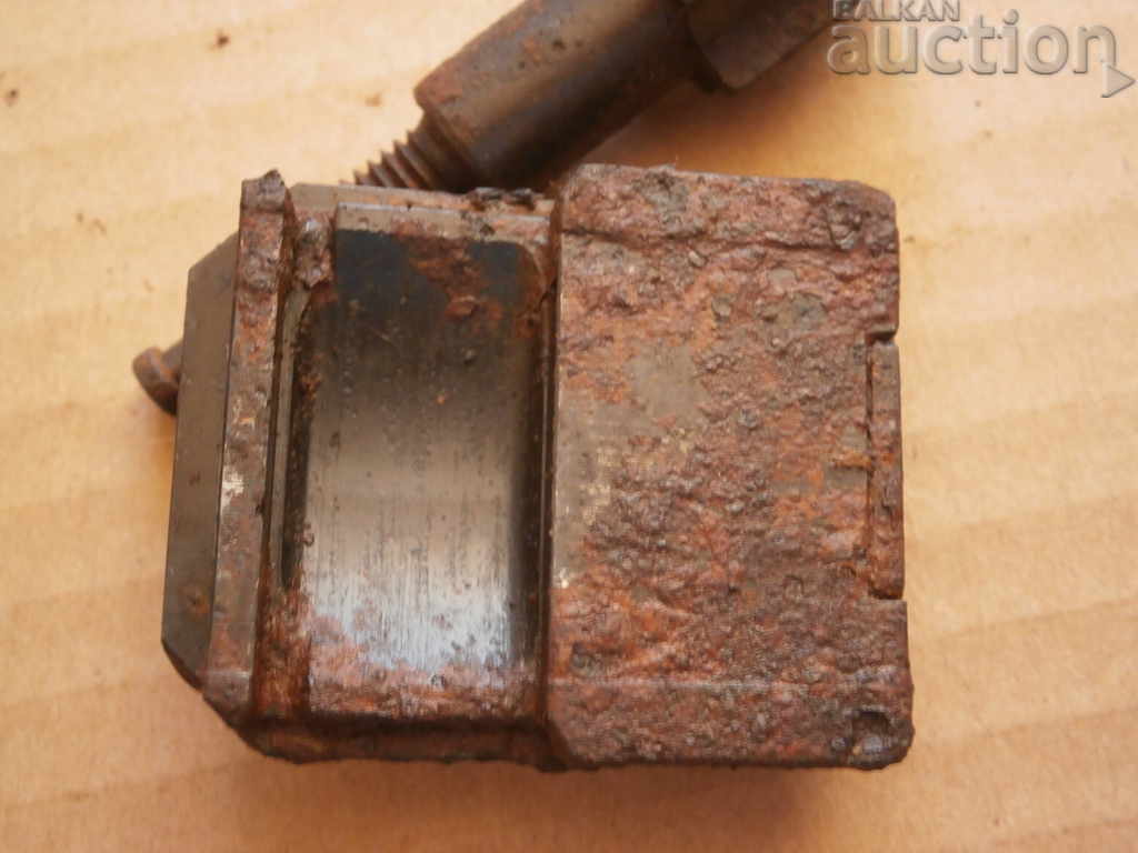 MG34 Wehrmacht WW2 bipod bolt and band cap - 7 MG34 Wehrmacht WW2 bipod bolt and band cap - 7