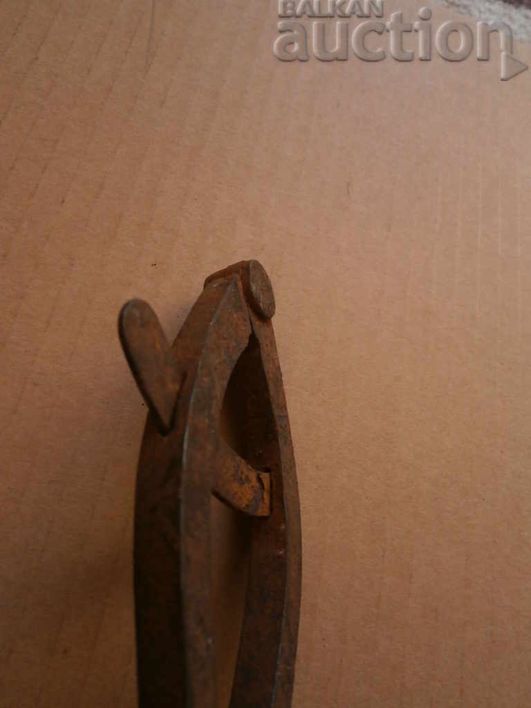 ancient primitive compass - 7 ancient primitive compass - 7