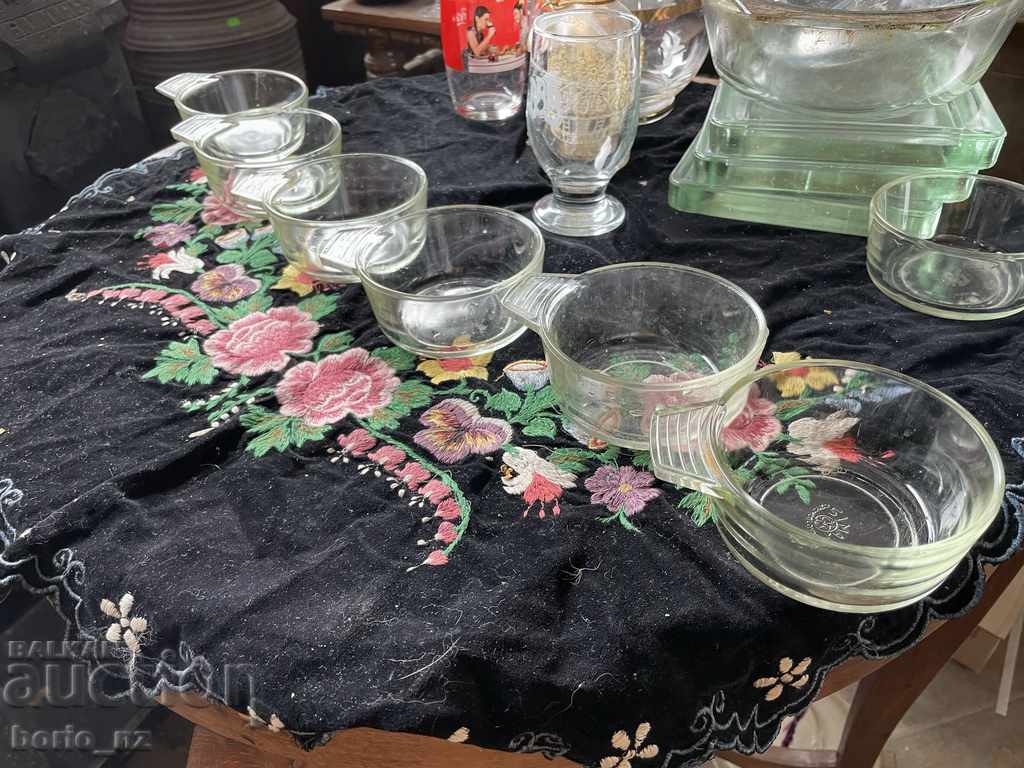 Auction 10709. SERVICE TEA CUPS FOR FIRE-RESISTANT GLASS Auction 10709. SERVICE TEA CUPS FOR FIRE-RESISTANT GLASS