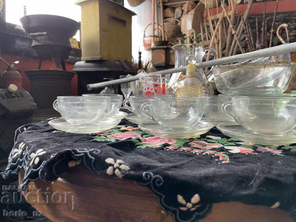 10712. SERVICE TEA CUPS FOR FIRE-RESISTANT GLASS with price 16.00 BGN | € 8.18