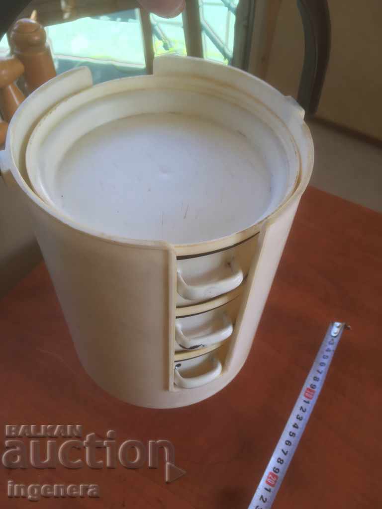 Auction SEFERTAS FOOD TRAY ENAMEL OLD Auction SEFERTAS FOOD TRAY ENAMEL OLD