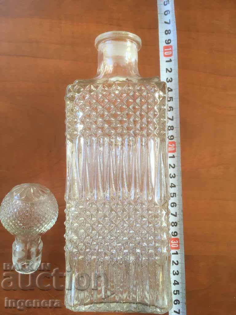 CARAFĂ DIN STICLĂ GROASĂ CU RELIEF, MINUNATĂ cu preț € 9.90 | 19.36 BGN CARAFĂ DIN STICLĂ GROASĂ CU RELIEF, MINUNATĂ cu preț € 9.90 | 19.36 BGN