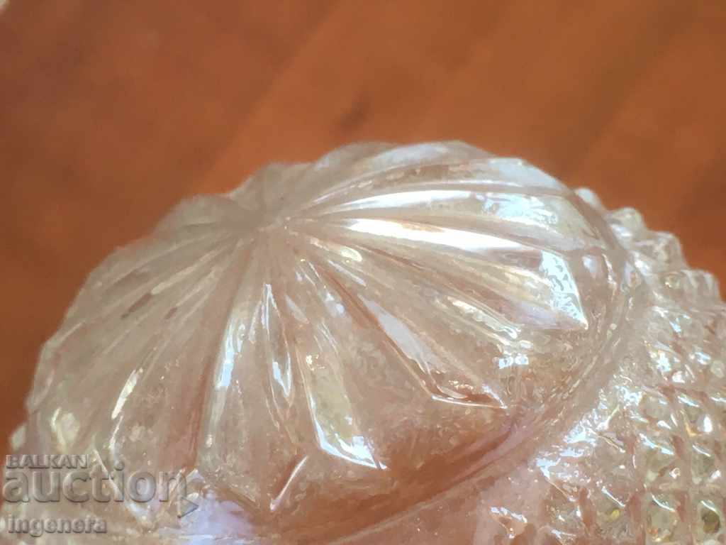 CARAFĂ DIN STICLĂ GROASĂ CU RELIEF, MINUNATĂ - 6 CARAFĂ DIN STICLĂ GROASĂ CU RELIEF, MINUNATĂ - 6
