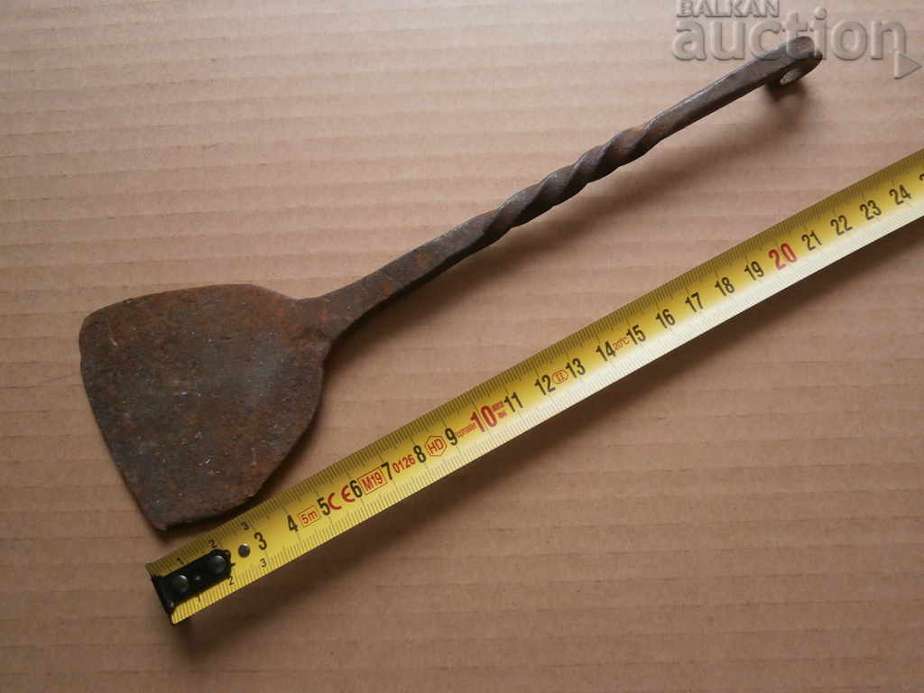 Delivery of a primitive scent, a gourd, a gourd, a wicker forged iron Delivery of a primitive scent, a gourd, a gourd, a wicker forged iron